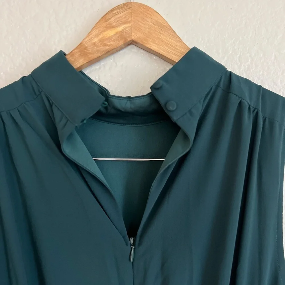 NWOT Classic Elegance Emerald Chiffon Sleeveless Mock Neck Maxi Dress - Picture 5 of 8